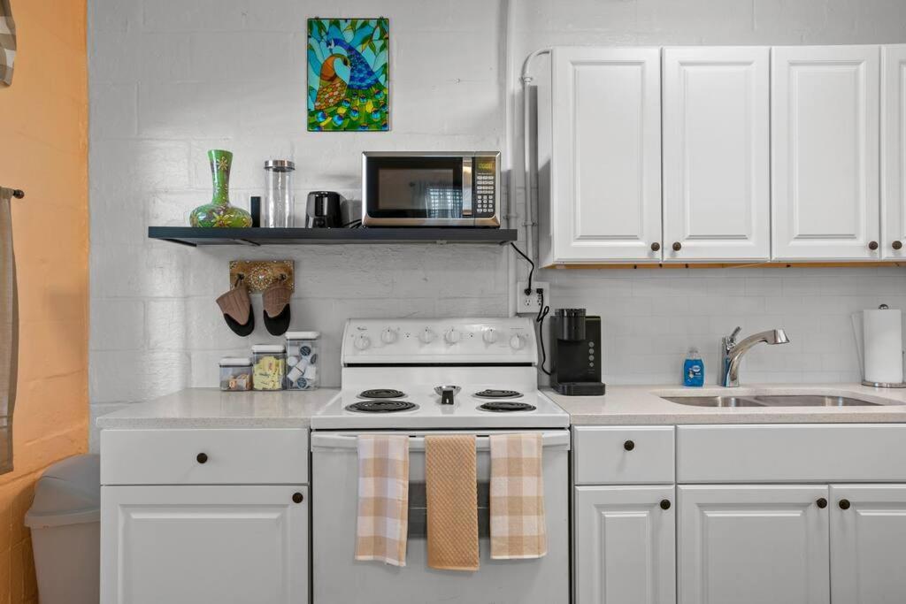 Island Time 1br Waterfront With View Of The Bay Holiday home Tampa